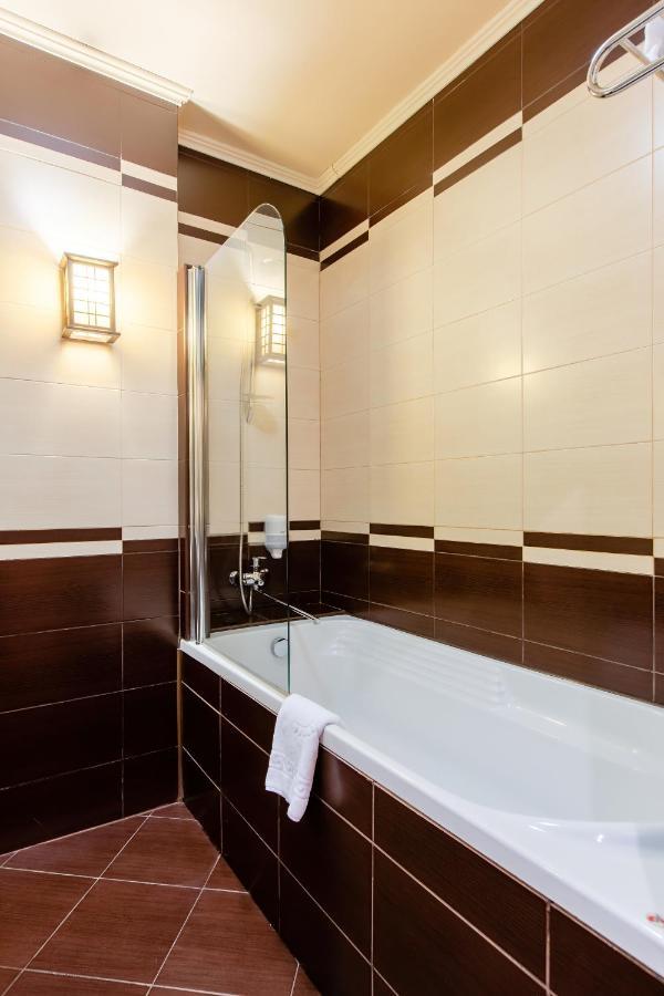 Apartments On Zhilyanskaya Street 59 Київ Екстер'єр фото